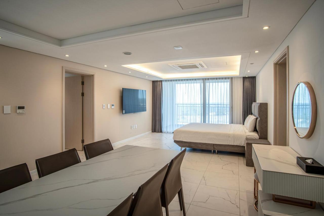 De Aewol Hotel Jeju